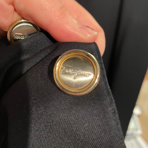 Vintage 100% wool Salvatore Ferragamo jacket in great condition. - Picture 8 of 10